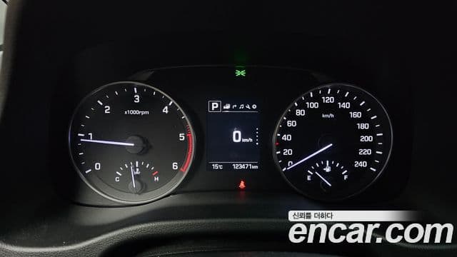 Hyundai Avante AD 1.6 e-VGT Smart, 2018 8