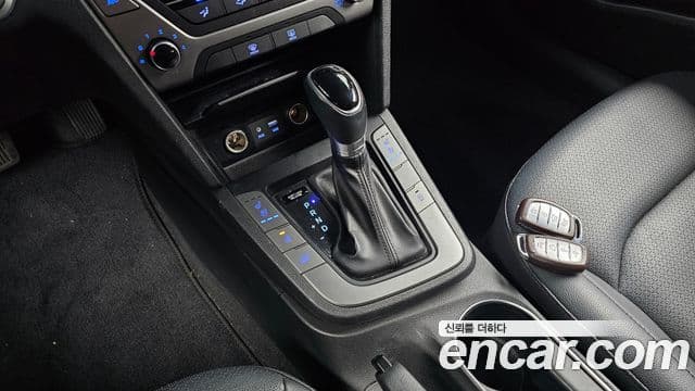 Hyundai Avante AD 1.6 e-VGT Smart, 2018 9