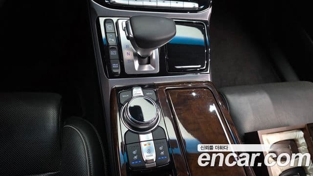 Genesis EQ900 Premium Luxury, 2016 9
