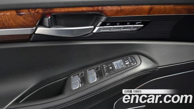 Genesis EQ900 Premium Luxury, 2016 17