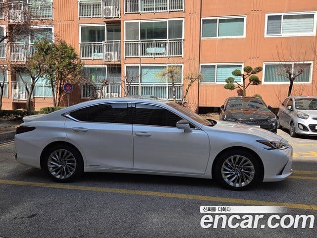 Lexus ES300h 7세대 Luxury Plus, 2021 8