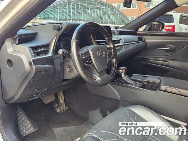 Lexus ES300h 7세대 Luxury Plus, 2021 10