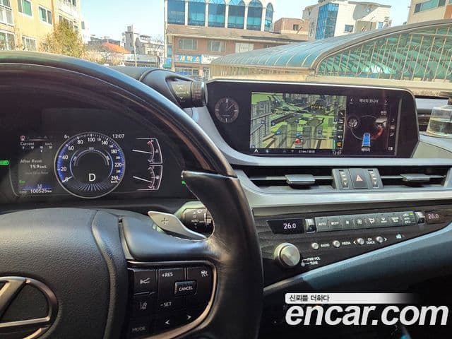 Lexus ES300h 7세대 Luxury Plus, 2021 11