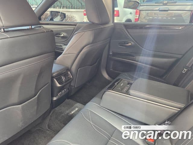Lexus ES300h 7세대 Luxury Plus, 2021 13