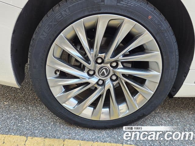 Lexus ES300h 7세대 Luxury Plus, 2021 15
