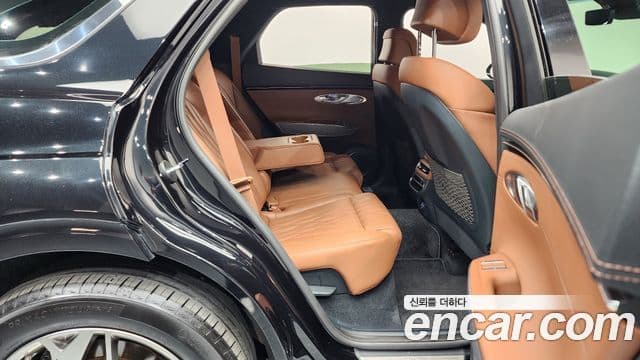 Genesis GV70, 2023 12