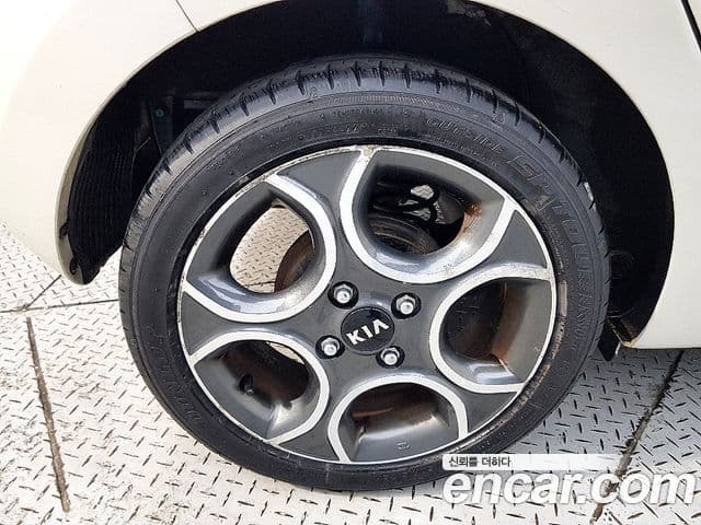 Kia All New Morning Luxury, 2012 20