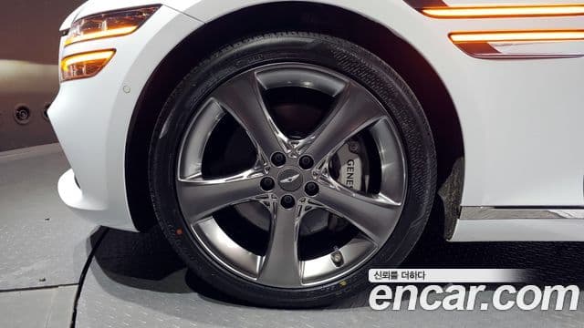 Genesis G80 (RG3) бензин 3.5 турбо AWD, 2023 все фото