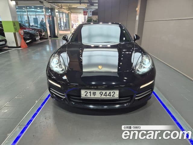 Porsche Panamera 970, 2016 1