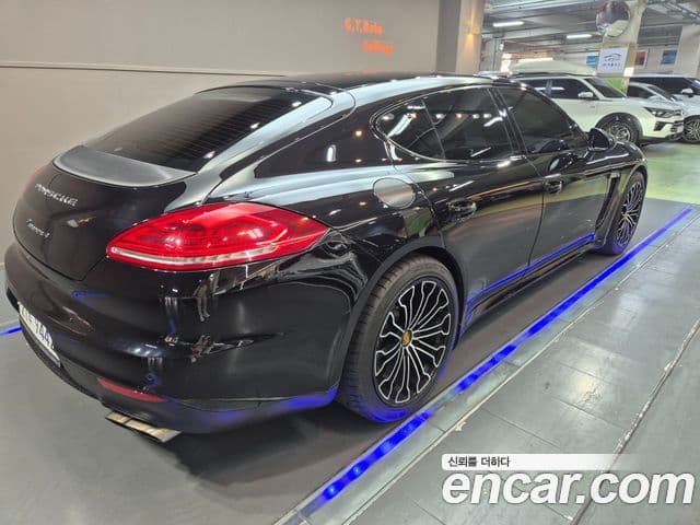Porsche Panamera 970, 2016 6
