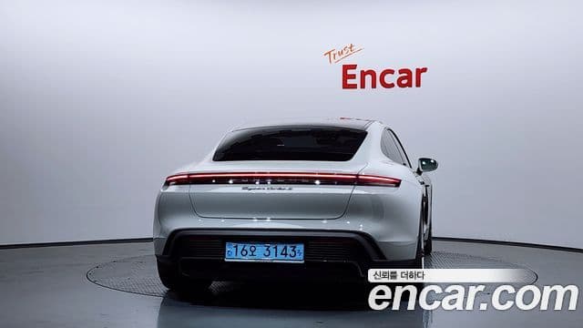 Porsche 타이칸 турбо S, 2021 4