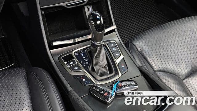 Hyundai Grandeur HG Premium, 2013 9