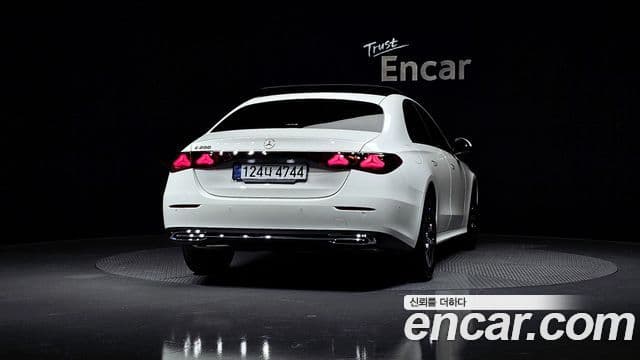 Mercedes-Benz E-класс W214 Avantgarde, 2025 4