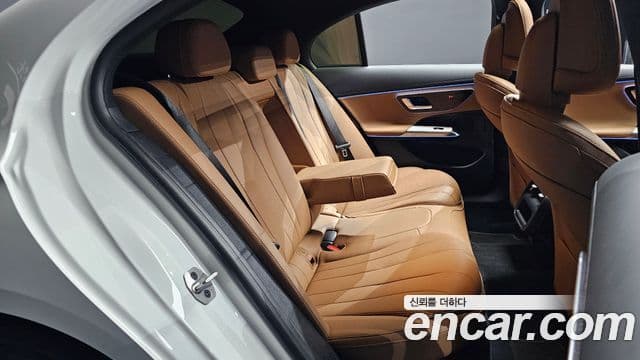 Mercedes-Benz E-класс W214 Avantgarde, 2025 12