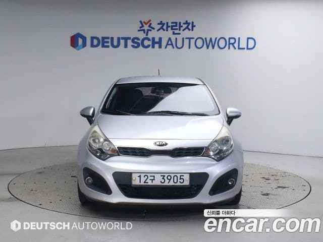 Kia All New Pride Luxury, 2014 3