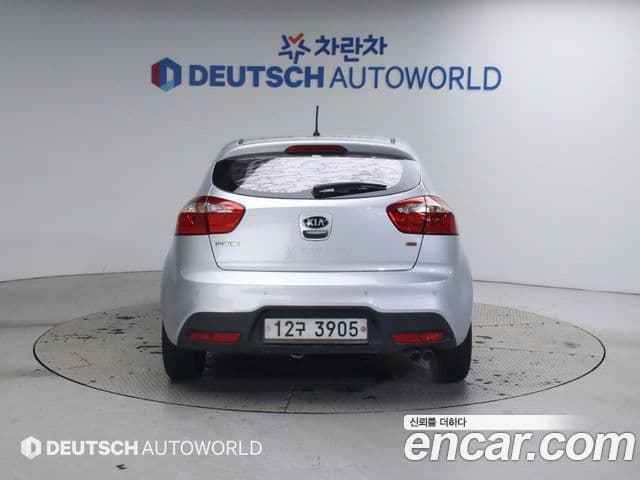 Kia All New Pride Luxury, 2014 4