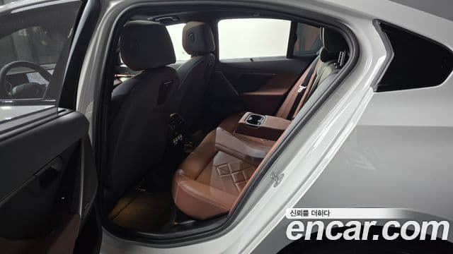 BMW 5시리즈 (G60) 530i xDrive M Sport, 2024 8