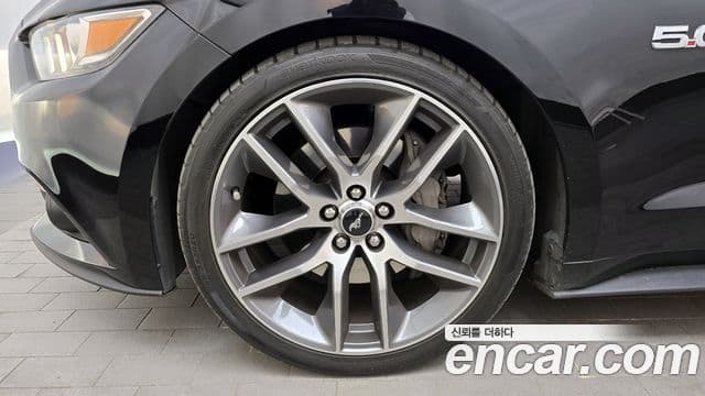 Ford Mustang GT купе, 2017 все фото