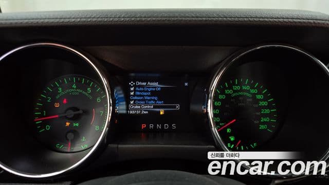 Ford Mustang GT купе, 2017 8