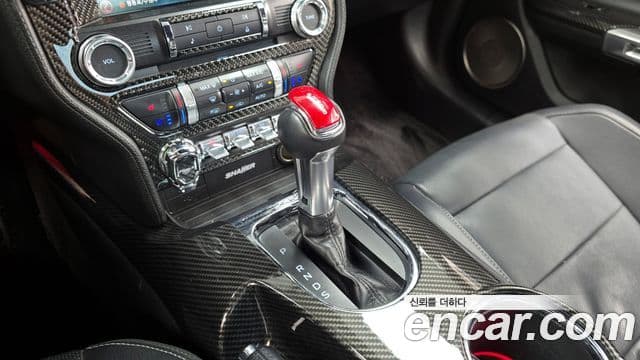 Ford Mustang GT купе, 2017 9