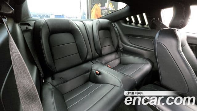 Ford Mustang GT купе, 2017 12