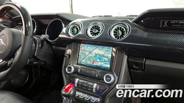 Ford Mustang GT купе, 2017 14