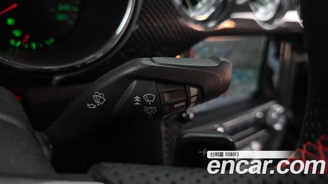 Ford Mustang GT купе, 2017 19