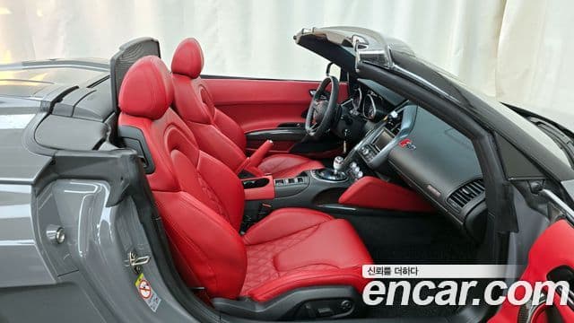 Audi R8 5.2 V10 Spyder, 2011 11