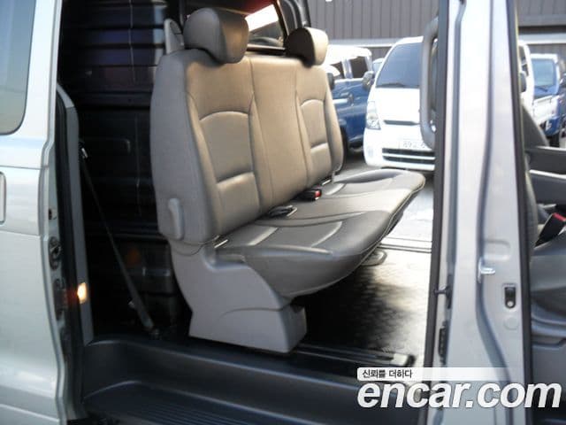 Hyundai Grand Starex CVX Luxury, 2011 11