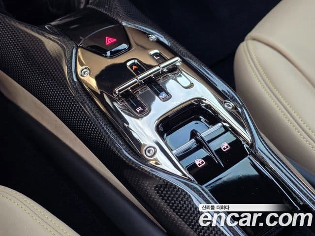 Ferrari 296 GTB 3.0 V6, 2022 9