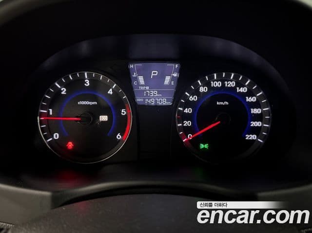 Hyundai Accent(новый кузов / новое поколение) Luxury, 2012 8