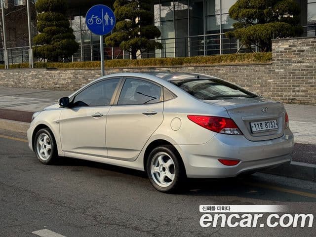 Hyundai Accent(новый кузов / новое поколение) Luxury, 2012 20