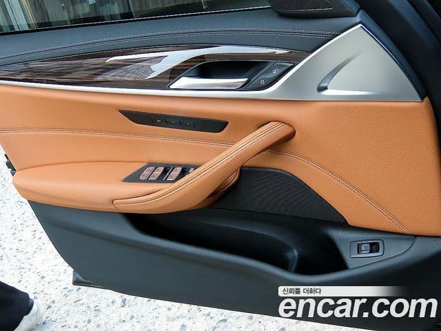 BMW 5시리즈 (G30) 520i M Sport, 2022 12