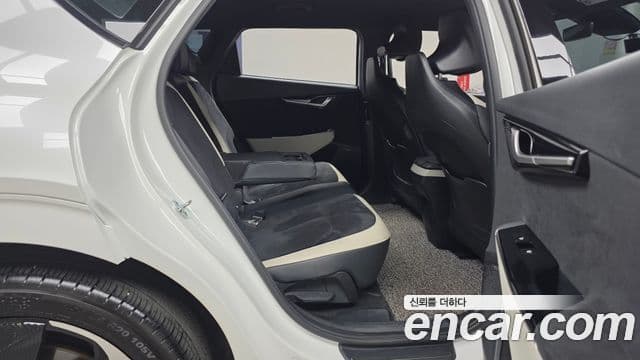 Kia EV6 GT Line, 2022 12