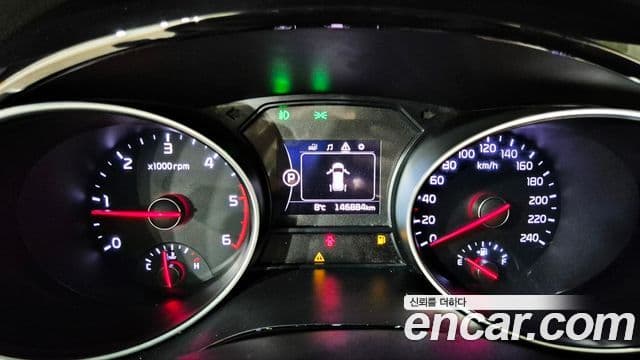 Kia All New Carnival Prestige, 2015 9