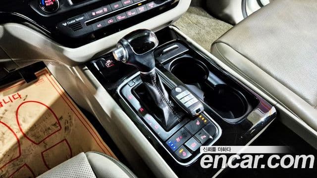 Kia All New Carnival Prestige, 2015 11