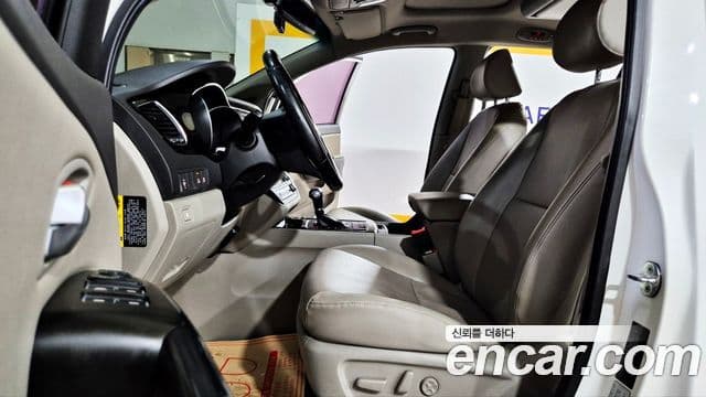 Kia All New Carnival Prestige, 2015 12