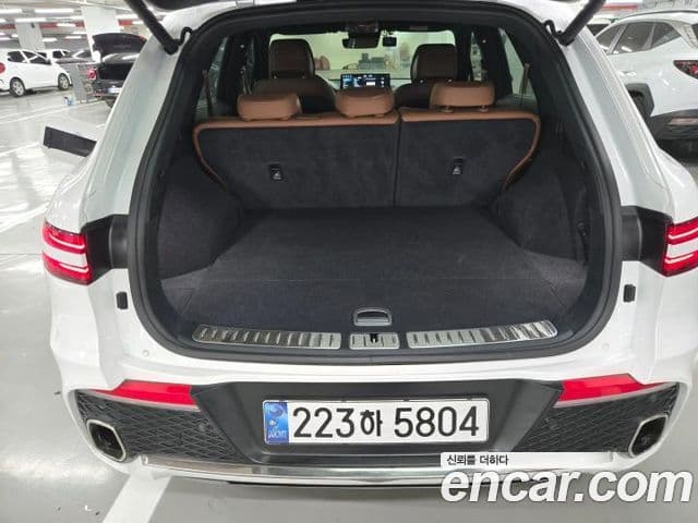Genesis GV70, 2024 10
