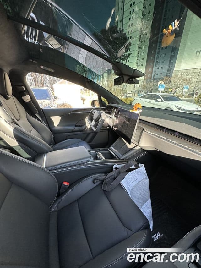 Tesla модель X Plaid, 2023 12