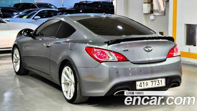 Hyundai Genesis купе 200 турбо R, 2010 4