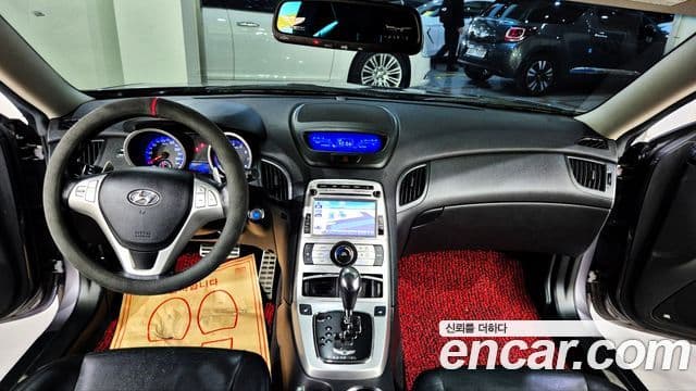 Hyundai Genesis купе 200 турбо R, 2010 7