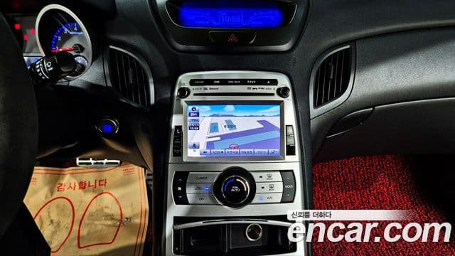 Hyundai Genesis купе 200 турбо R, 2010 11