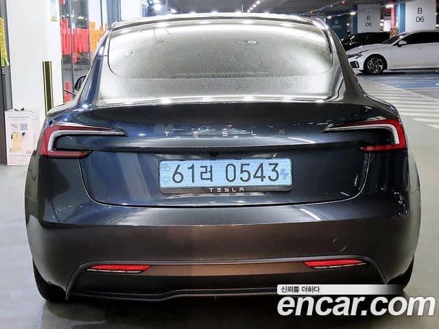 Tesla модель 3, 2025 все фото