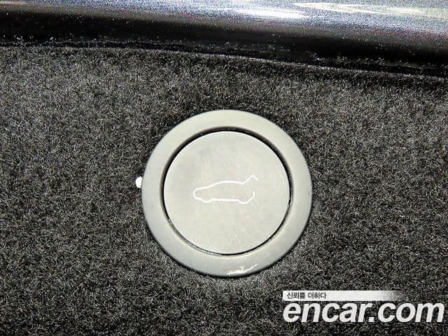 Tesla модель 3, 2025 17