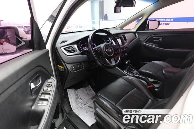 Kia All New Carens Prestige, 2015 10