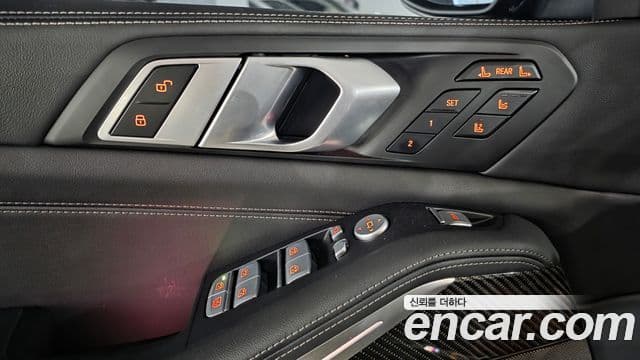 BMW X7 (G07) xDrive 40i M Sport 6인승, 2025 7