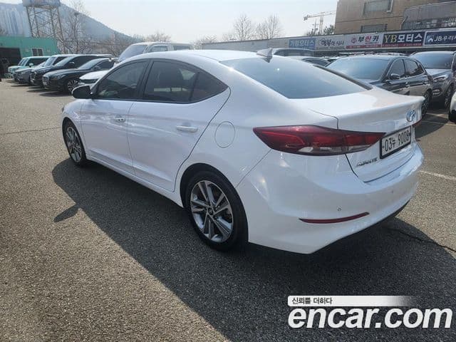 Hyundai Avante AD 1.6 GDI Value Plus, 2018 3