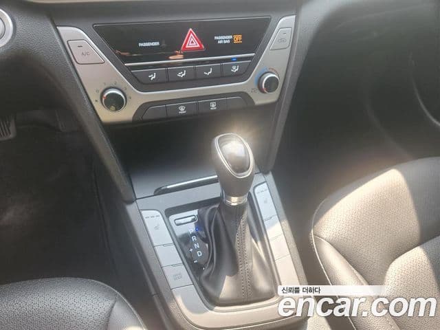 Hyundai Avante AD 1.6 GDI Value Plus, 2018 12
