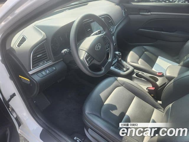 Hyundai Avante AD 1.6 GDI Value Plus, 2018 14