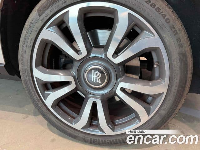 Rolls-Royce Cullinan, 2021 7